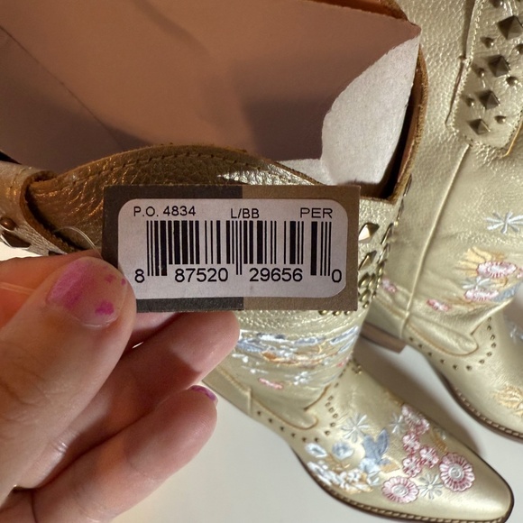 Dingo Poppy Floral embroidered Metallic Studded Snip Toe Cowboy Boots DI 732 - Picture 8 of 8